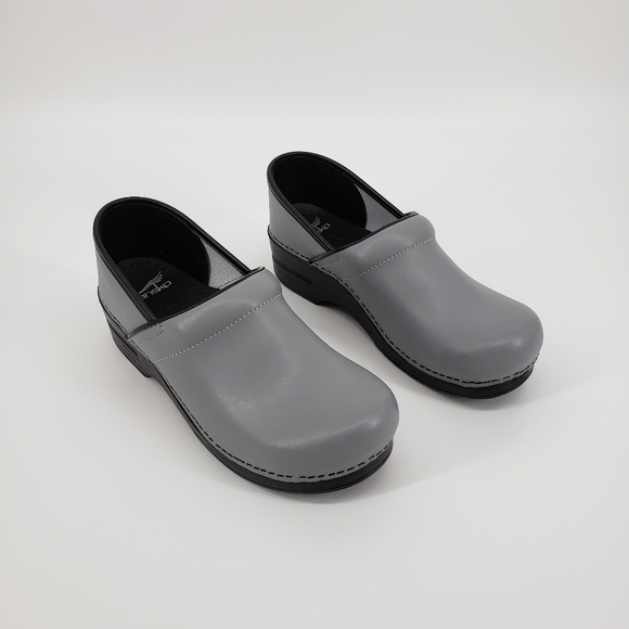 Dansko Shoes - NEW Dansko Professional Gray Box Shoes
